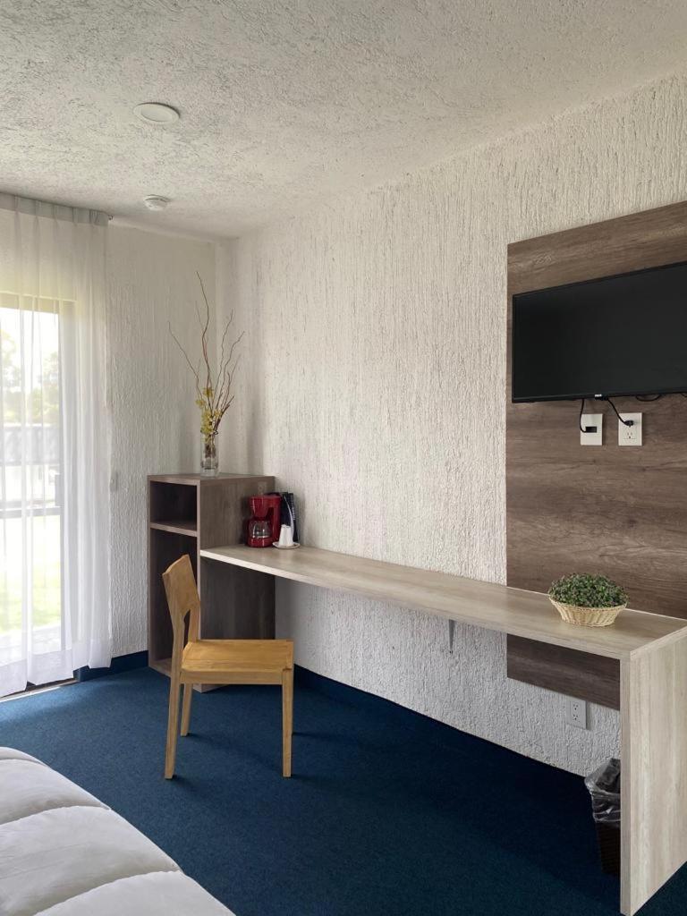 Hotel Aeropuerto Morelia Alvaro Obregon Extérieur photo