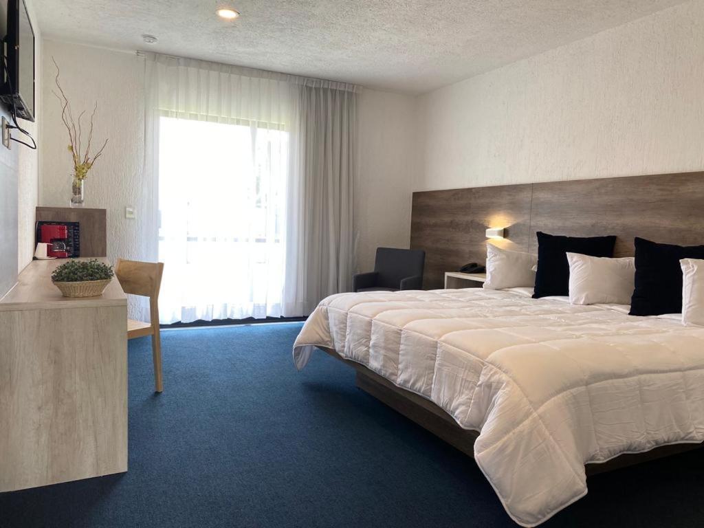 Hotel Aeropuerto Morelia Alvaro Obregon Extérieur photo